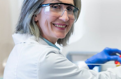 من خلال تعزيز التكامل بين الصناعة والأوساط الأكاديمية والبحثية، قامت شركة Shanghai Dengsheng Instruments ببناء قاعدة بحث وتطوير جديدة بالتعاون مع العديد من المؤسسات الكبرى.